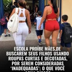 Mães acompanhando os filhos na entrada da escola em meio a uma polêmica sobre roupas consideradas inadequadas.